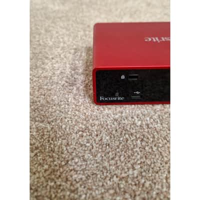Focusrite Scarlett Solo - Audio Interface - Red - Excellent image 10