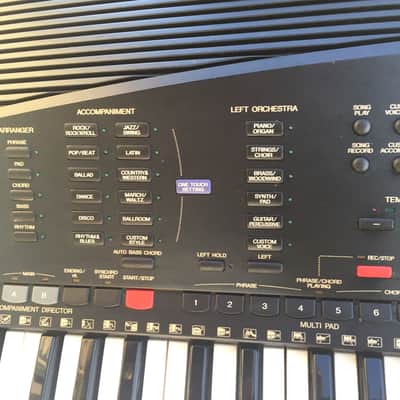 Yamaha PSR-4000 61 note arranger synthesizer keyboard with stand