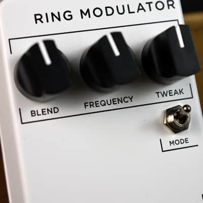 JHS 3 Series Ring Modulator image 4
