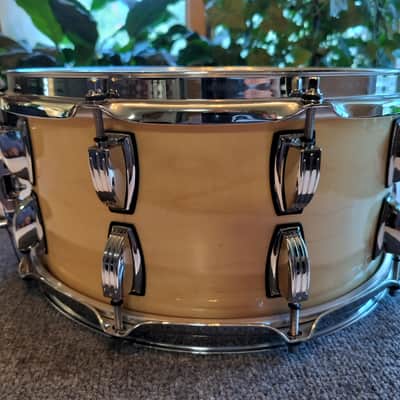 Ludwig LLS364-0N Legacy 6.5X14 Natural 3 Ply Maple, Maple Reinforcement Rings 10 Lug 2013 - Natural Maple image 5