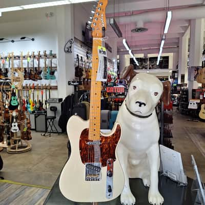 Godin Stadium Pro with Maple Fretboard 2026 - Ozark Cream 7.0 Pounds image 1
