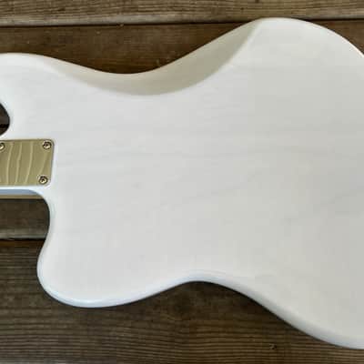 Fender Heritage '60s Jazzmaster - NITRO White Blonde, ASH body (Made in Japan, Special Run series) image 11