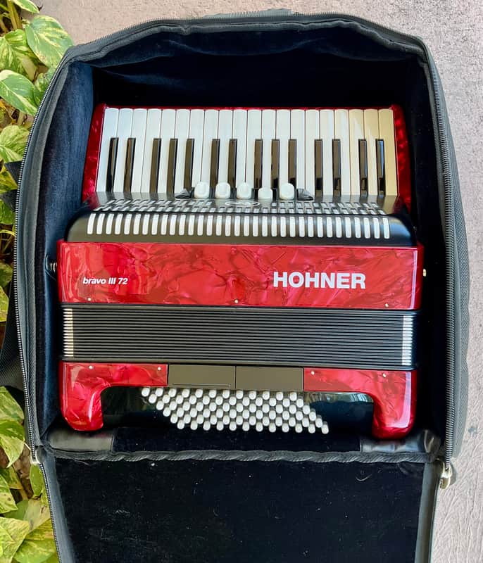 Hohner Bravo III 72 Chromatic Piano Accordion - Red - w/ Original Rolling Case image 1