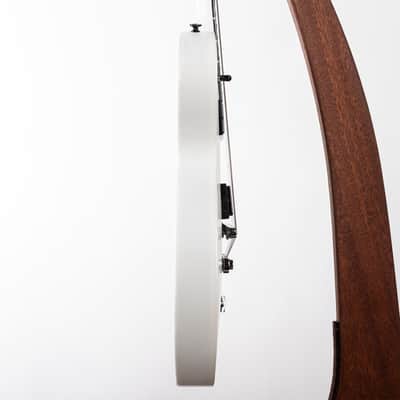 Gibson Les Paul Studio Modern, Worn White | Demo image 5
