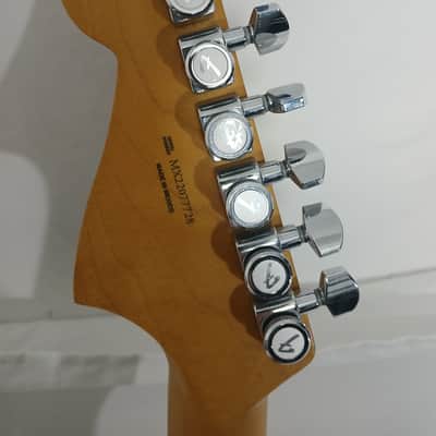 Fender Player Plus Meteora HH 2022 - Present - Silverburst image 9