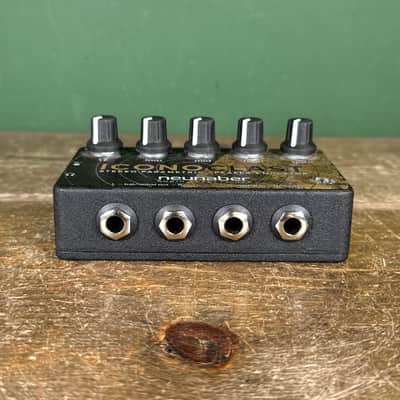 Neunaber Audio Iconoclast Speaker Emulator 2010s - Black/Gold image 6