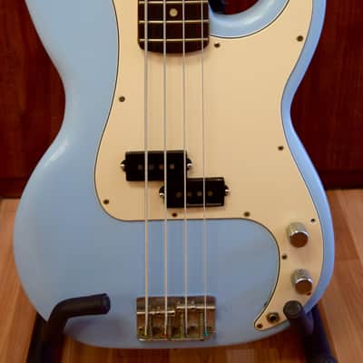 Fender Precision Bass 1965-1975 Powder Blue image 16