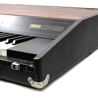 Yamaha CP25 image 6