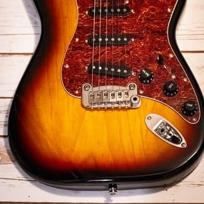G&L Tribute Legacy 2007 - Sunburst image 3