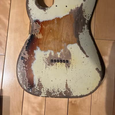 MJT VTS Hardtail Strat Body Heavy Relic Olympic White over Sunburst 2026 - Olympic White over Sunburst image 4