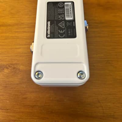TC Electronic Polytune 3 Mini Polyphonic Tuning Pedal 2019 - Present - White image 2