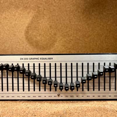 Klark Teknik DN300 GraphicEQ – Serviced – Warranty image 10