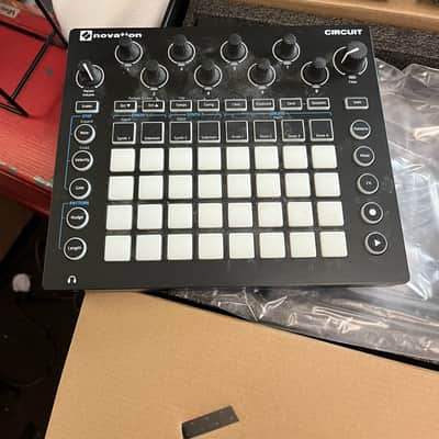 Used "like new" Novation Circuit Groovebox image 2