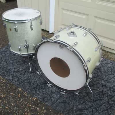 Ludwig Vintage Super Classic 22 X 14 Bass Drum, Silver Sparkle, 1960s Classic image 12