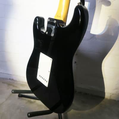 Fender Stratocaster Black 1991 Kurt Cobain Vandalism Strat Japan Seymour Duncan Electric Guitar image 21