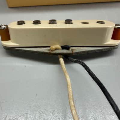 Seymour Duncan Antiquity II Surfer Strat RWRP Middle Pickup With Box  - Vintage Cream image 3