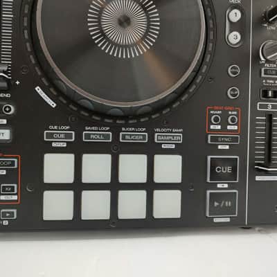Denon MC-7000 4-Channel DJ Controller with Duo USB Interfaces 2020's - Black image 2