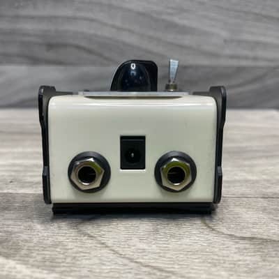 Taurus Servo - Off White image 4