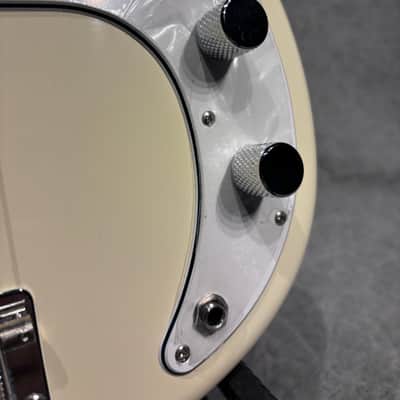 Squier Precision Bass silver series 1993-94 UNPLAYED image 5