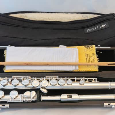 Pearl PF-501 Flute Silver-plated with Split-E *Made in Japan *Cleaned & Serviced *Ready to play image 1