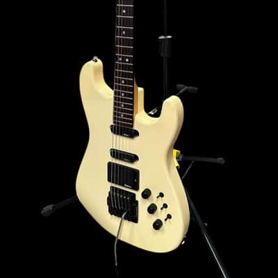 Charvel Model 4 HSS with Rosewood Fretboard 1986 - 1989 - Pearl White - x3797 image 4