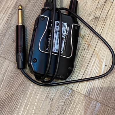 Shure GLXD16 Guitar Wireless System image 3