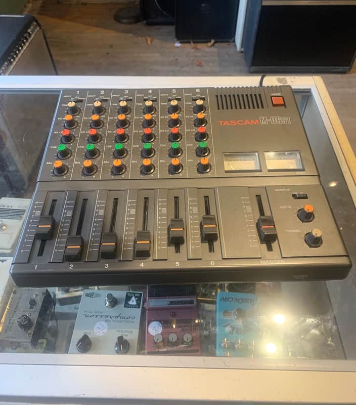 TASCAM M-06ST アナログミキサー TASCAM M-06ST | Reverb