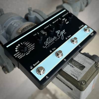 Used TC Electronic Alter Ego X4 Vintage Echo image 2