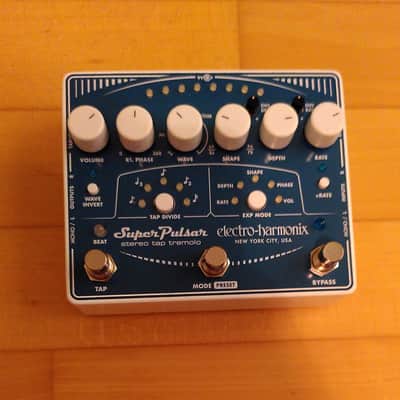 Electro-Harmonix Super Pulsar Tremolo | Reverb Canada