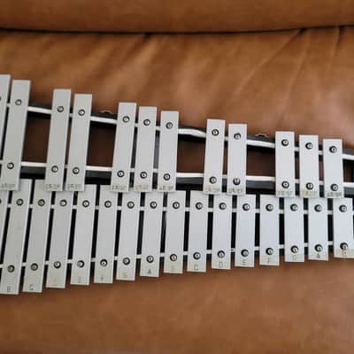 Pearl 30-Key Glockenspiel / Bell Lyra Xylophone w/ Carrying Bag image 6