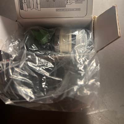 CAD 210 omnidirectional button style microphone with line level output 1980’s-present - White image 8