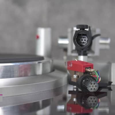 DENON DP-47F Direct Drive Fully Automatic Turntable in Excellent Condition image 16