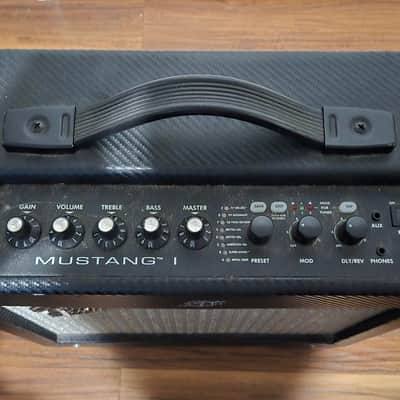 Fender Mustang I V.2 20-Watt 1x8" Modeling Guitar Combo 2013 - 2018 Black image 2