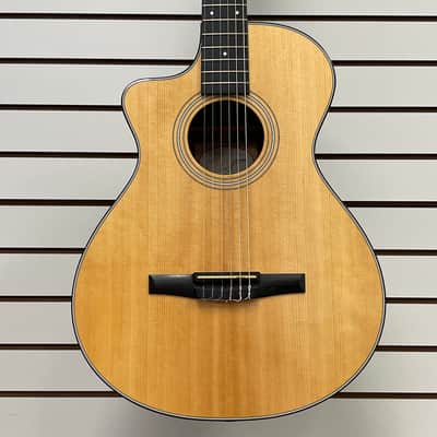 Taylor 312ce-N Left-Handed 2012 - Present - Natural image 2