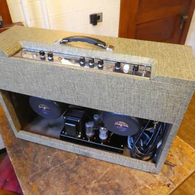 1961 Tweed Airline GVC-9010A Supro 1688TN high power Dual Tone + Thunderbolt image 4