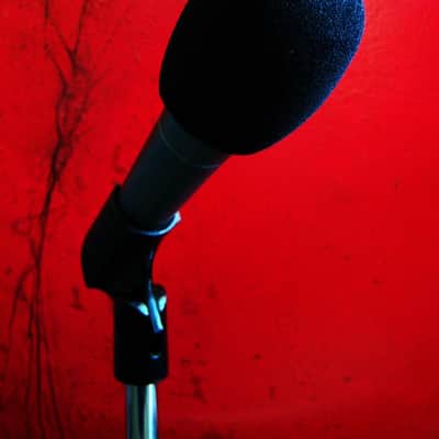 Vintage 1990's Shure BETA 57 Supercardioid Dynamic Microphone Low Z U.S.A w accessories SM57 SM58 Guns & Roses image 5