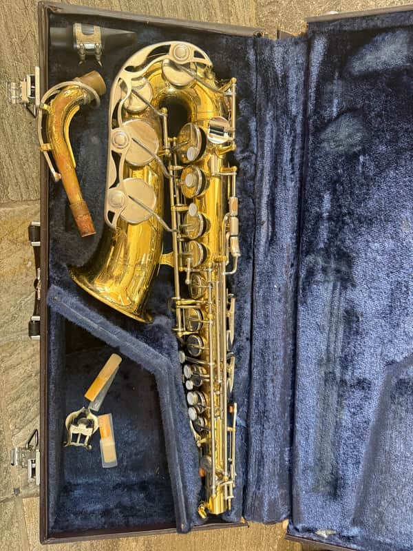 Yamaha YAS-23 Alto Saxophone image 1