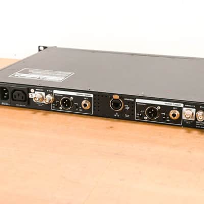 Shure UR4D+ Dual Wireless Receiver with UR2/BETA58A Mic Pair - J5 Band CG01Z1J image 7