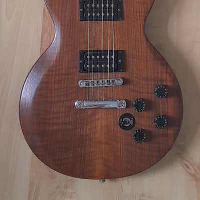 Gibson "The Paul" 1978 Natural Walnut with all original parts in original "chainsaw" case. Both in excellent condition image 2