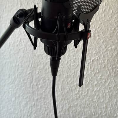 sE Electronics X1S Vocal Pack with Cable, Shock Mount and Pop Filter 2010s - Black image 9