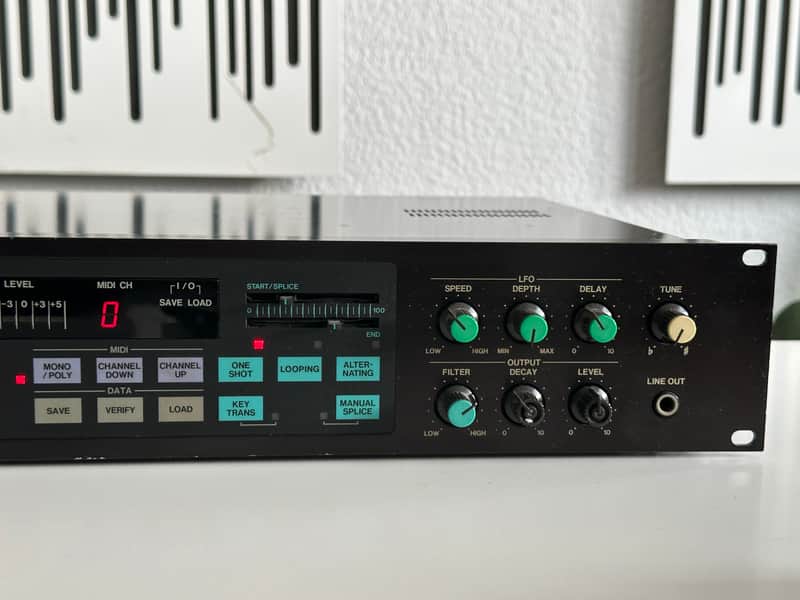 Akai S612 MIDI Digital Sampler 1985 12bit sp1200 lofi analog digital image 1