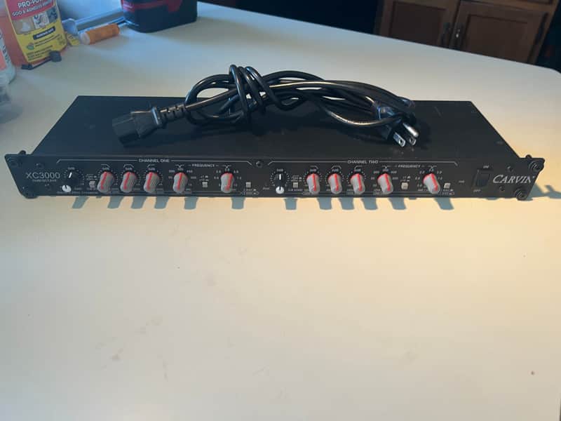 Carvin XC3000 Stereo 2/3 Way Electronic Crossover with rack mount bolts and IEC power cable image 1