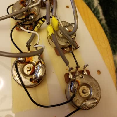 Rickenbacker 4001 V63 bass guitar 1984 1985 early production image 5