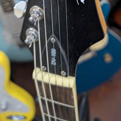 Devlin DV-100 Solid Body Electric Guitar imagen 4