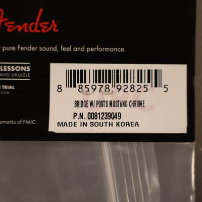 Fender Mustang Fully-Adjustable Guitar Bridge, Chrome image 4