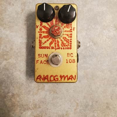 Analogman Sun Face BC108 Silicon Fuzz with Sun Dial Knob 2021 - Gold image 1