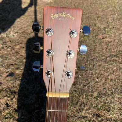 Sigma DV-4 acoustic guitar by Martin image 10