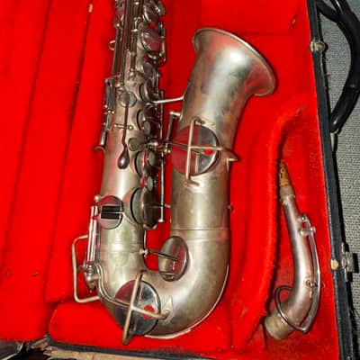 1924 Vintage Buescher True Tone Alto Saxophone Silver image 7