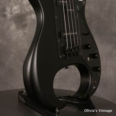 Burns London Scorpion Bass Near Mint 2002 Black image 10