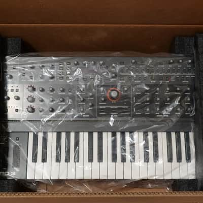 Sequential Pro 3 SE 37-Key 3-Voice Monophonic / Paraphonic Synthesizer in Mint Condition! image 17